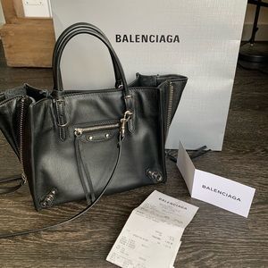 💕 Balenciaga small papier black leather tote!